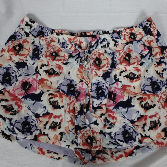 Walter Baker Shorts - Picture 1 of 5